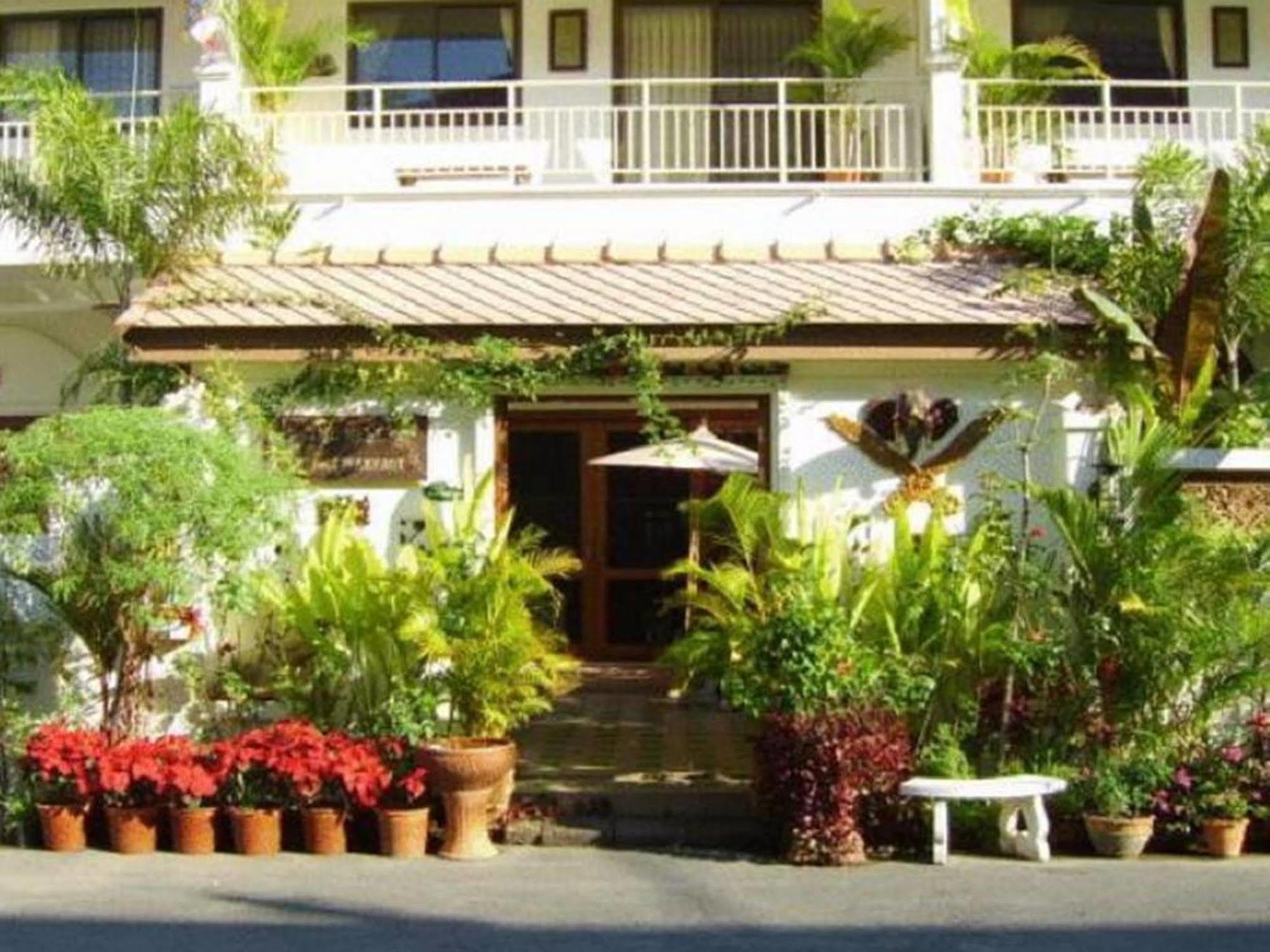 Mirrisa Nimman Hotel Чиангмай Екстериор снимка